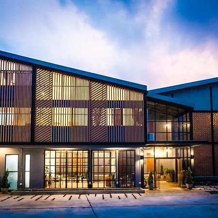 Hug Inn Пхрэ Экстерьер фото